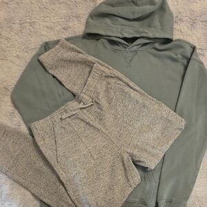 Abercrombie Kids Green and Gray Set